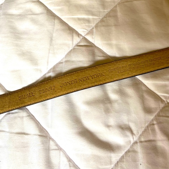 Vintage Jones New York Authentic Leather Belt - Picture 4 of 5